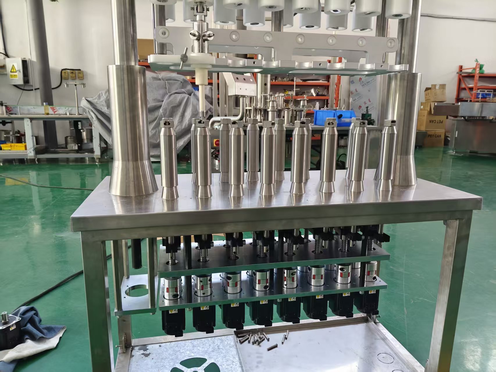 最新の企業ブログについて 医薬品充填用途におけるサーボピストンポンプとペリスタポンプの選択