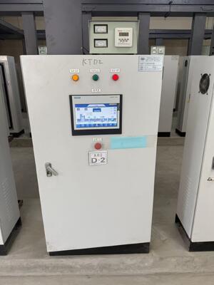 買う 医薬品充填シールおよび連続移送用自動供給アンプル充填機 オンライン製造