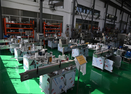 丸いボトルのための薬剤ラベル付け機械,PLCによる垂直自粘性ラベル付け