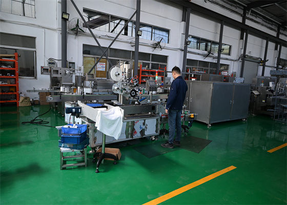 シメンスモーター,PLC,タッチスクリーン付きの丸いボトルのための自動ラベル付け機械