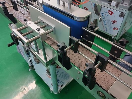 標準ラベル用の電気製薬ラベル付け機械 幅15-100mm 高さと長さ20-100mm
